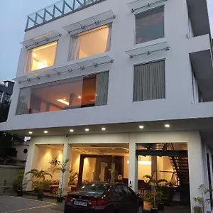The Terrace By Ladder Mgd By Citrine Hotel Thiruvananthapuram