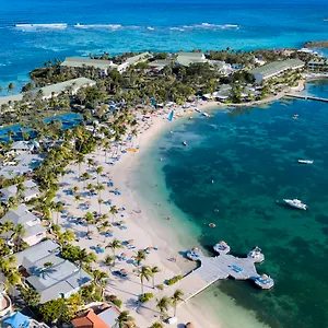 St. James's Club Mamora Bay