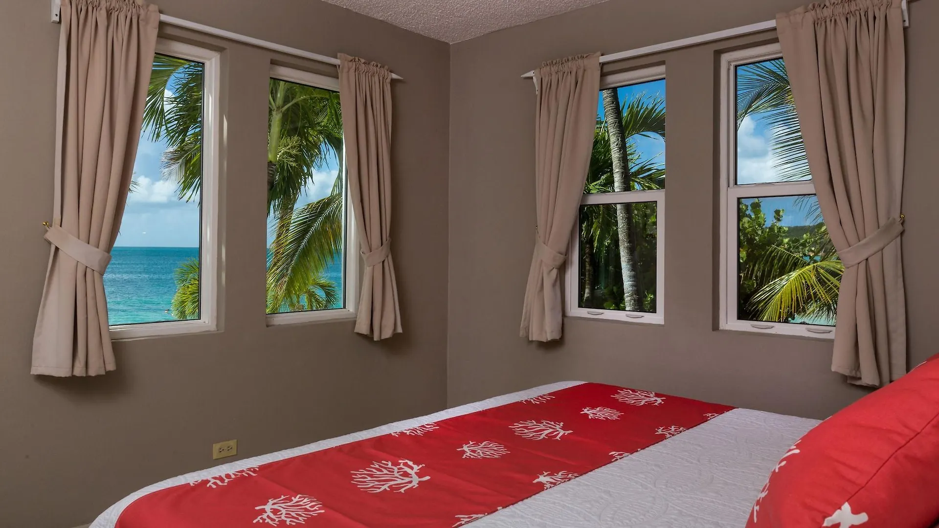 Siboney Beach Club St. John's