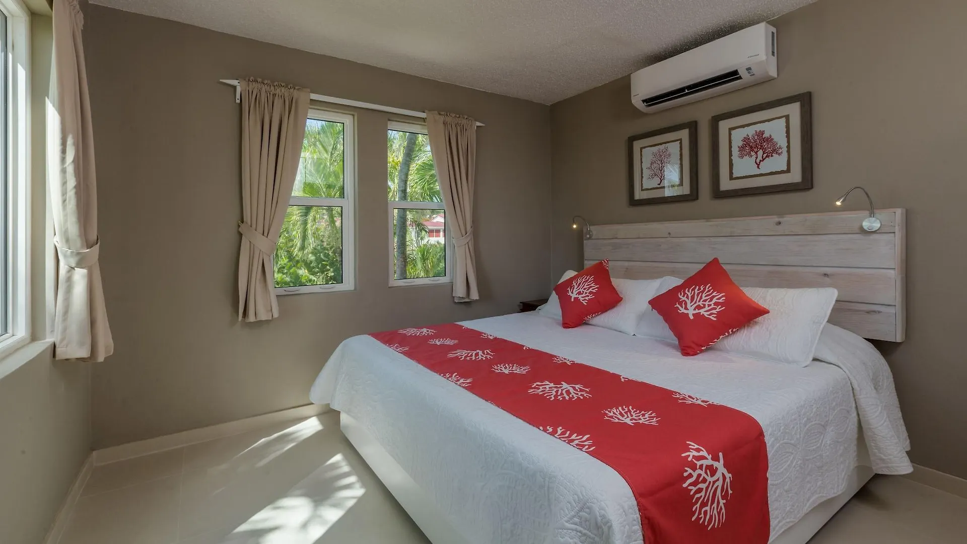 Resort Siboney Beach Club St. John's